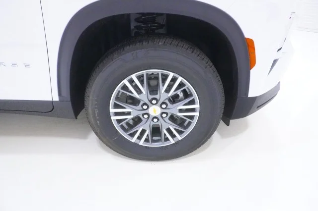 New 2026 Summit White Chevrolet LT image 5
