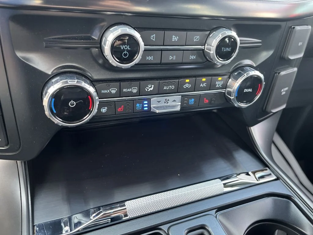 Used 2024 Black Ford Lariat image 19