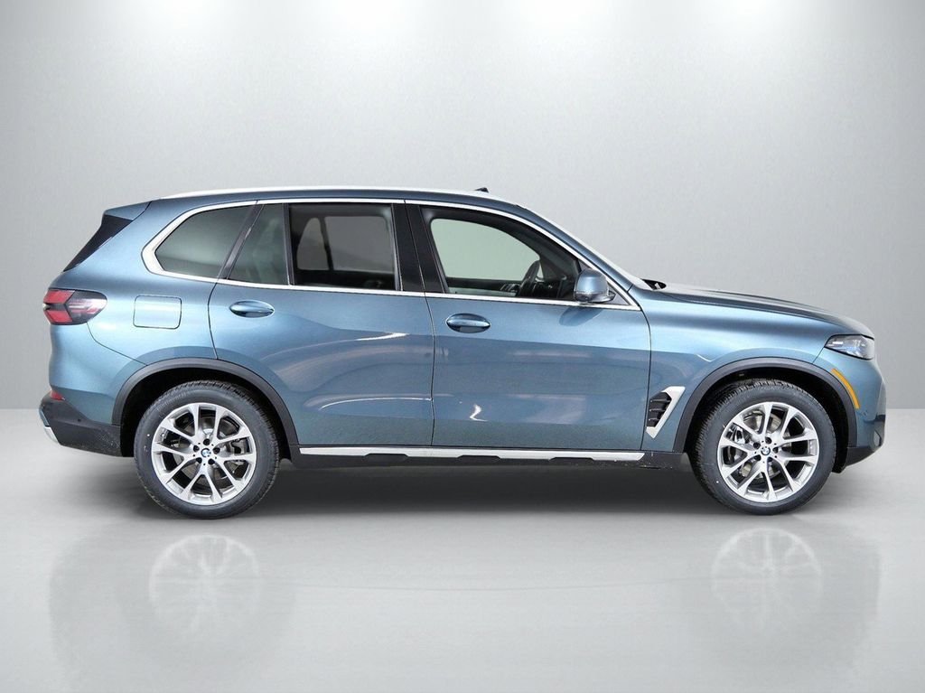 Used 2026 Blue Ridge Mountain Metallic BMW xDrive40i image 9