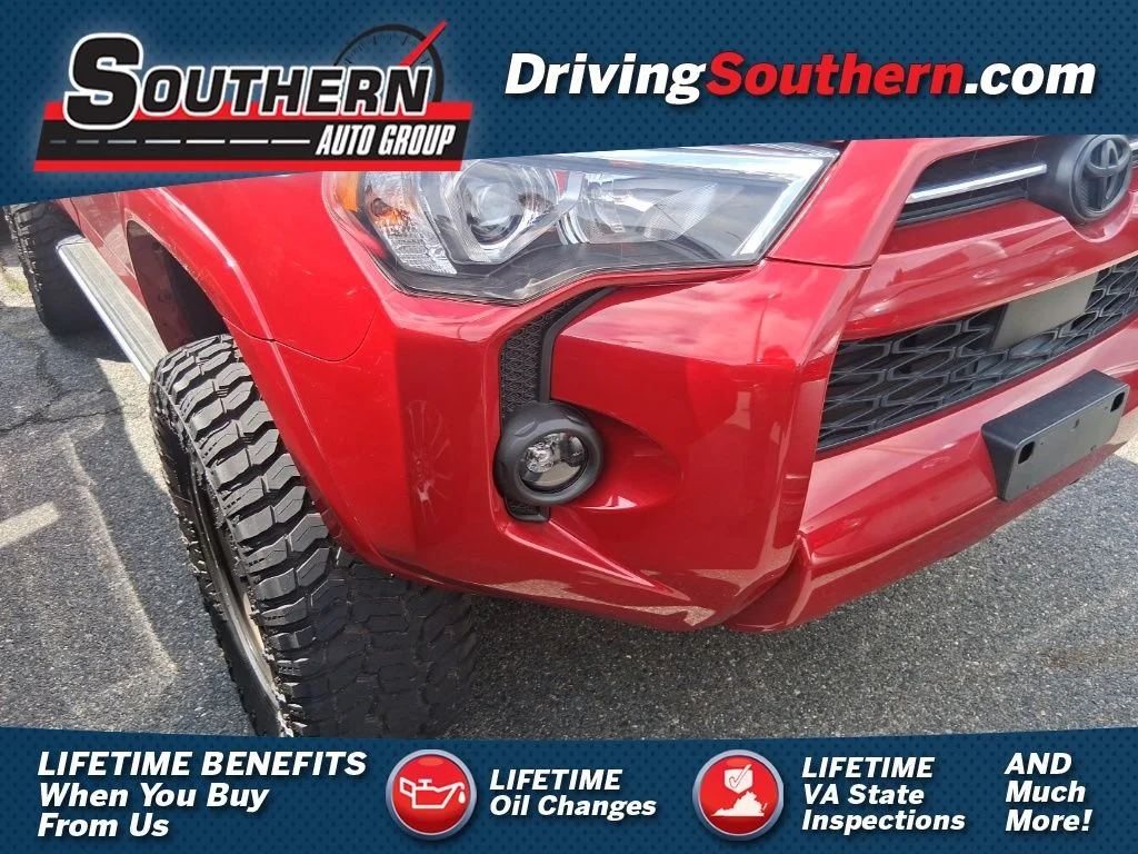 2022 Toyota 4Runner SR5 Premium 4WD V6's photo