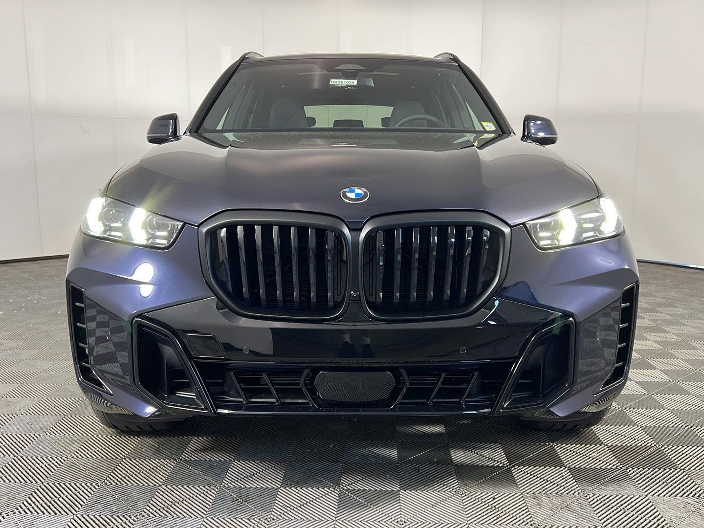 New 2026 Carbon Black Metallic BMW xDrive40i image 18