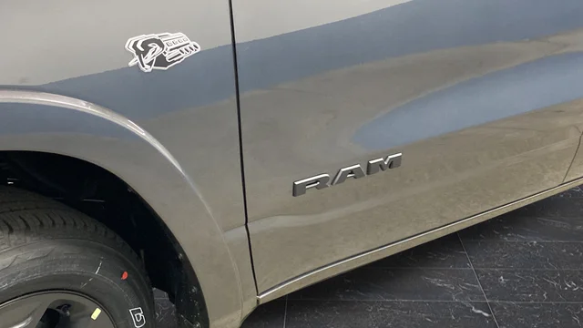 New 2026 Granite Crystal Metallic Clear-Coat Exterior Paint RAM Big Horn/Lone Star image 44