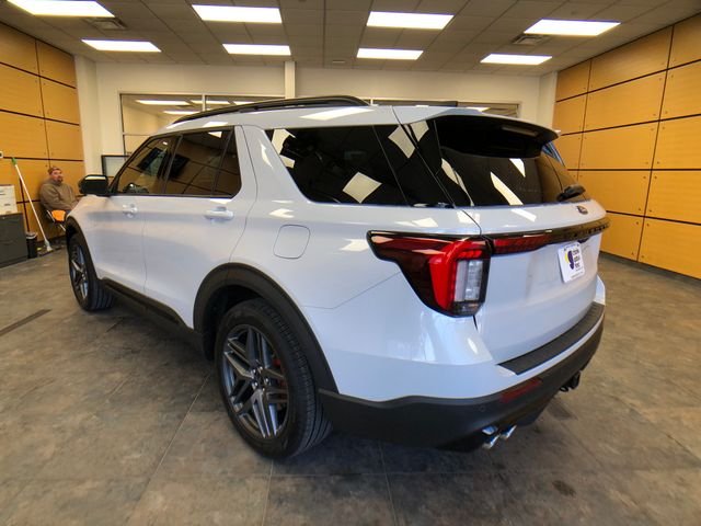New 2026 Space White Metallic Ford ST image 5