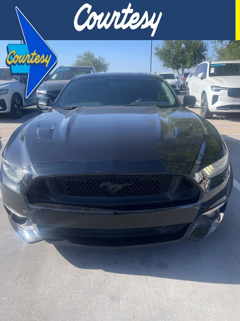 2016 Ford Mustang GT Coupe's photo