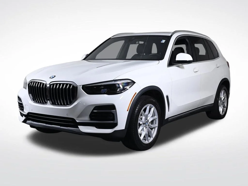 Used 2022 White BMW xDrive40i image 1