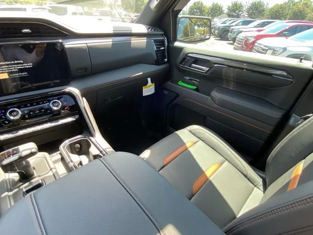 2025 GMC Sierra 1500 AT4 - Photo 23