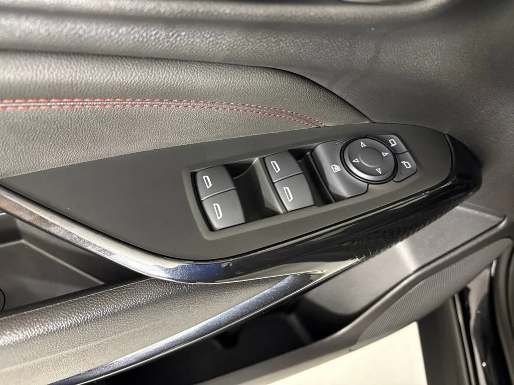 New 2026 Mosaic Black Metallic Chevrolet 2RS image 18