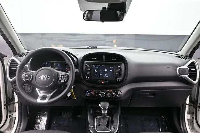 Used 2020 White Kia S image 14