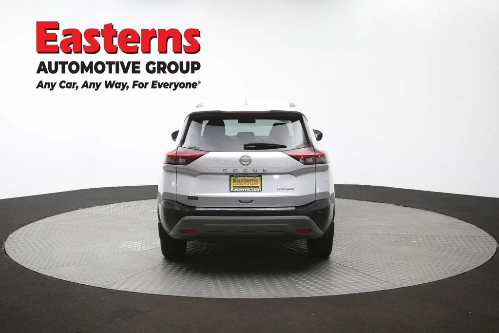 Used 2023 Silver Nissan SV image 34