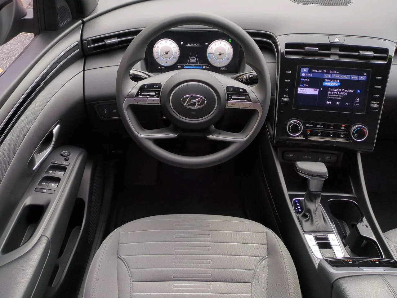 Used 2022 Hampton Gray Hyundai SEL image 15