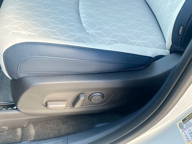 New 2026 Ivory Silver Kia EX image 20