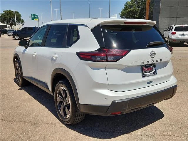 Used 2025 White Nissan SV Front-Wheel Drive image 3