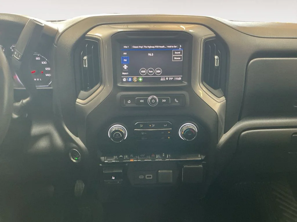 Used 2025 Black Chevrolet Custom image 12