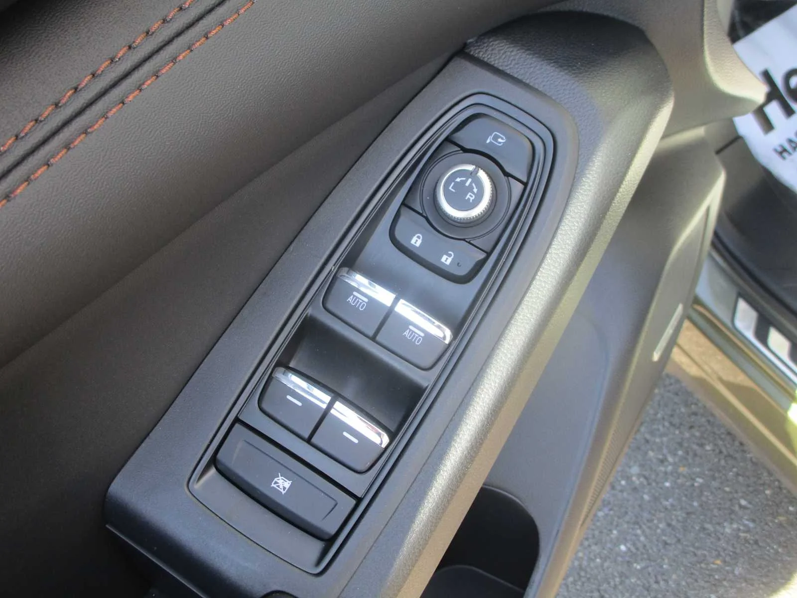 Used 2026 Autumn Green Metallic Subaru Limited Bronze Edition image 12