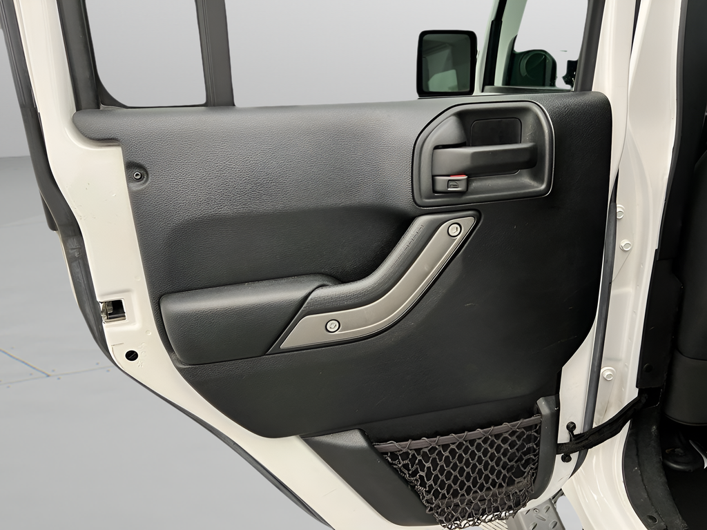 Used 2016 Bright White Clearcoat Jeep Unlimited Sport image 21