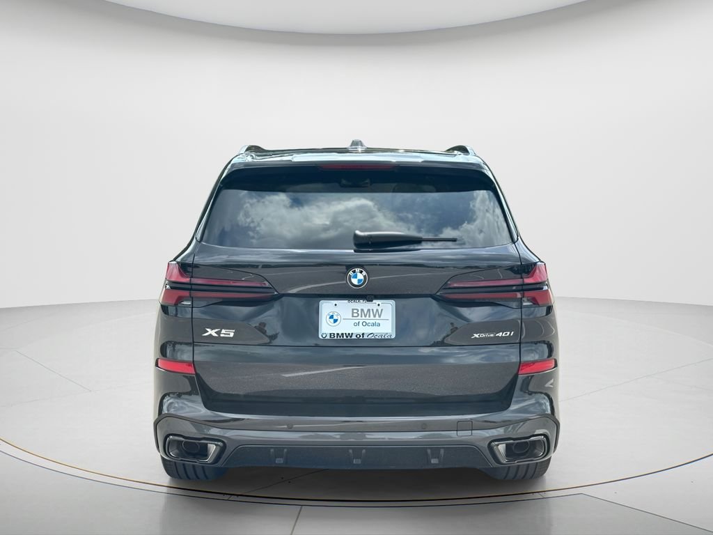 New 2026 Black Sapphire Metallic BMW xDrive40i image 6