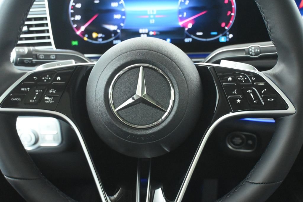 New 2026 Black Mercedes-Benz GLS 450 image 18