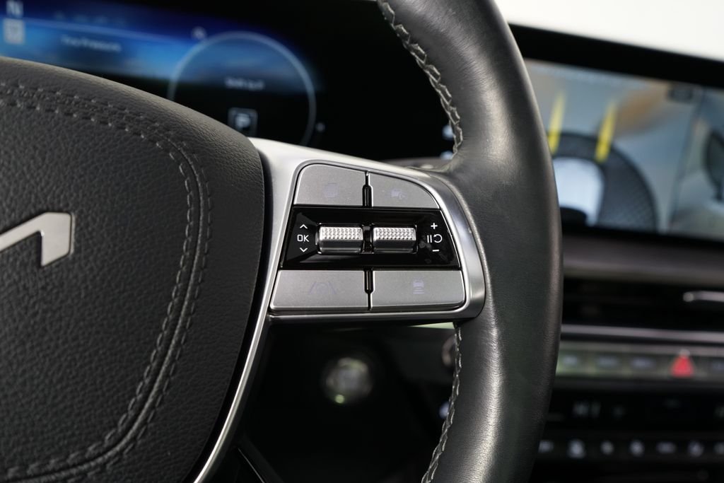 Used 2025 Gray Kia SX X-Line image 31