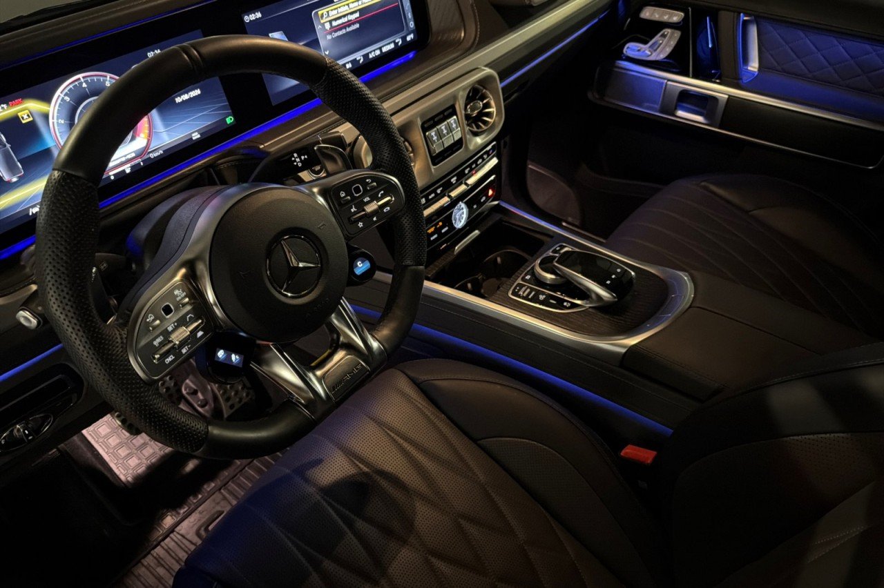 Certified Used 2024 MANUFAKTUR Monza Grey magno Mercedes-Benz AMG® G 63 image 9