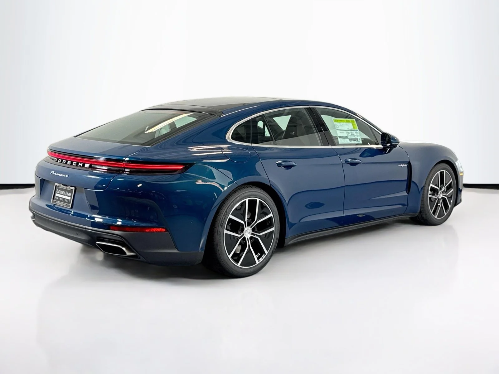 New 2026 Montego Blue Metallic Porsche 4 E-Hybrid image 9