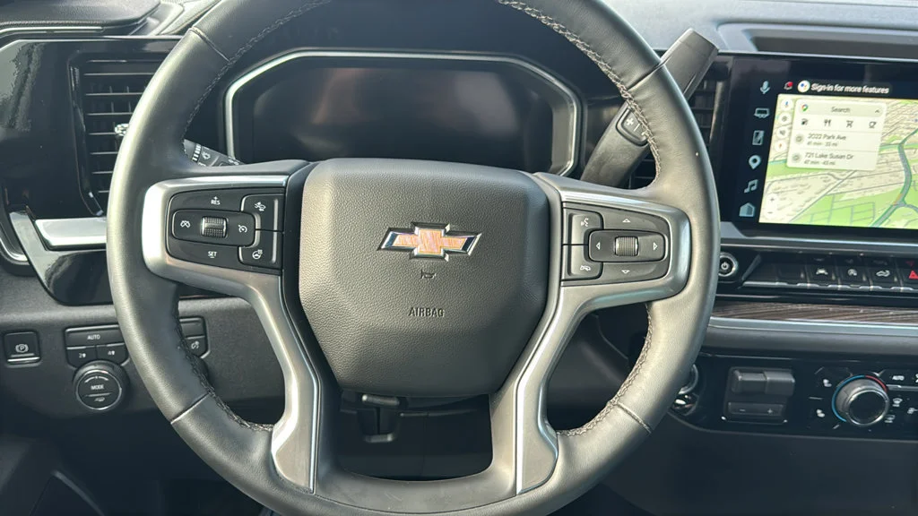 Used 2026 Black Chevrolet LT image 27