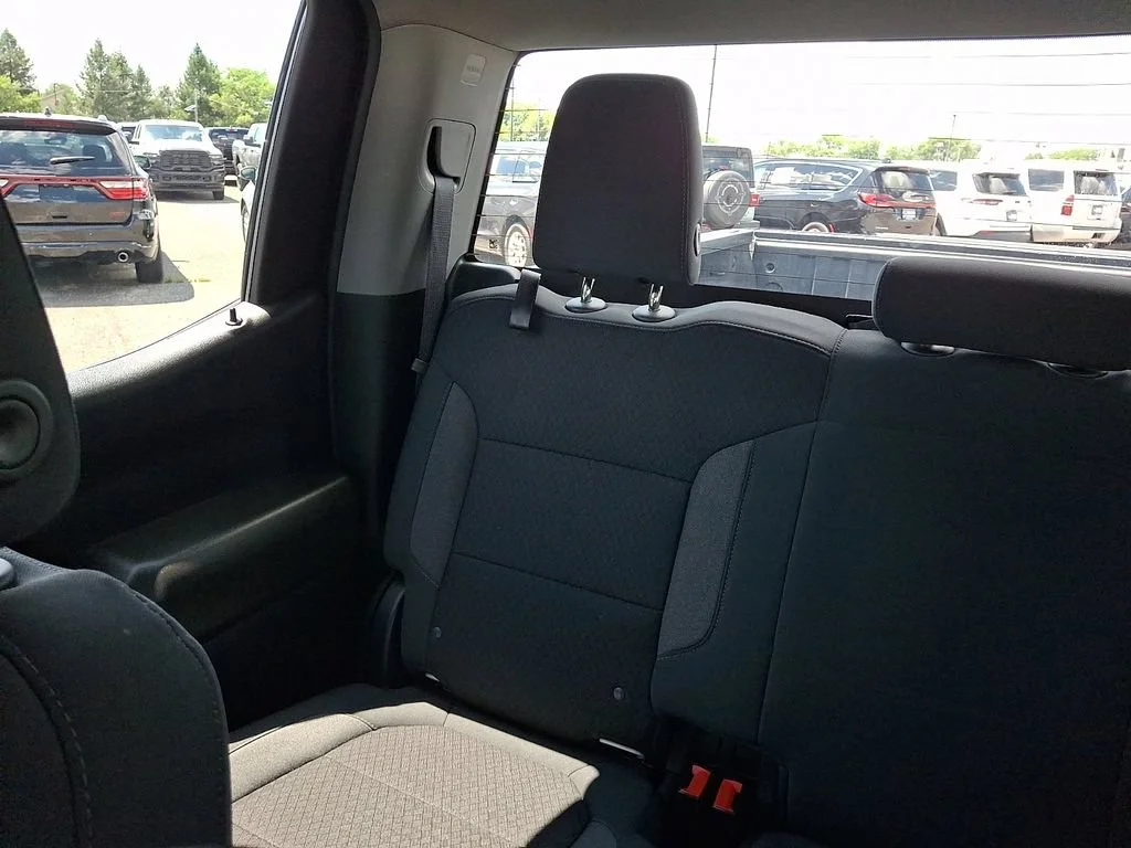 Used 2022 Summit White Chevrolet LT image 19