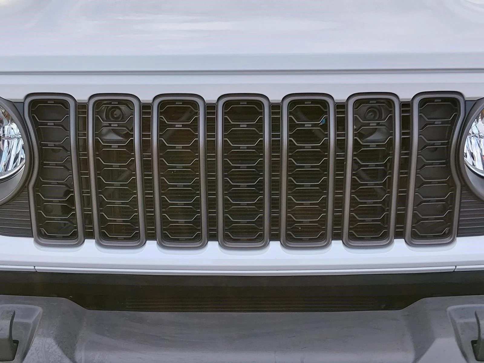 Used 2024 Bright White Clearcoat Jeep Nighthawk image 9
