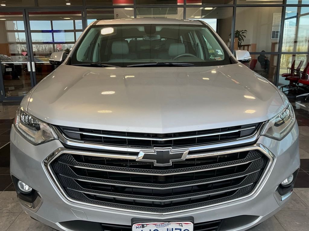 Used 2019 Chevrolet Traverse Premier with VIN 1GNERKKWXKJ179175 for sale in Kansas City