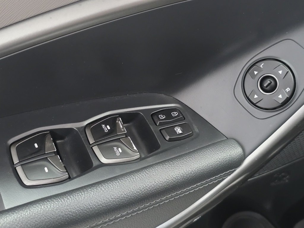 Used 2018 Silver Hyundai 2.4 Base image 22