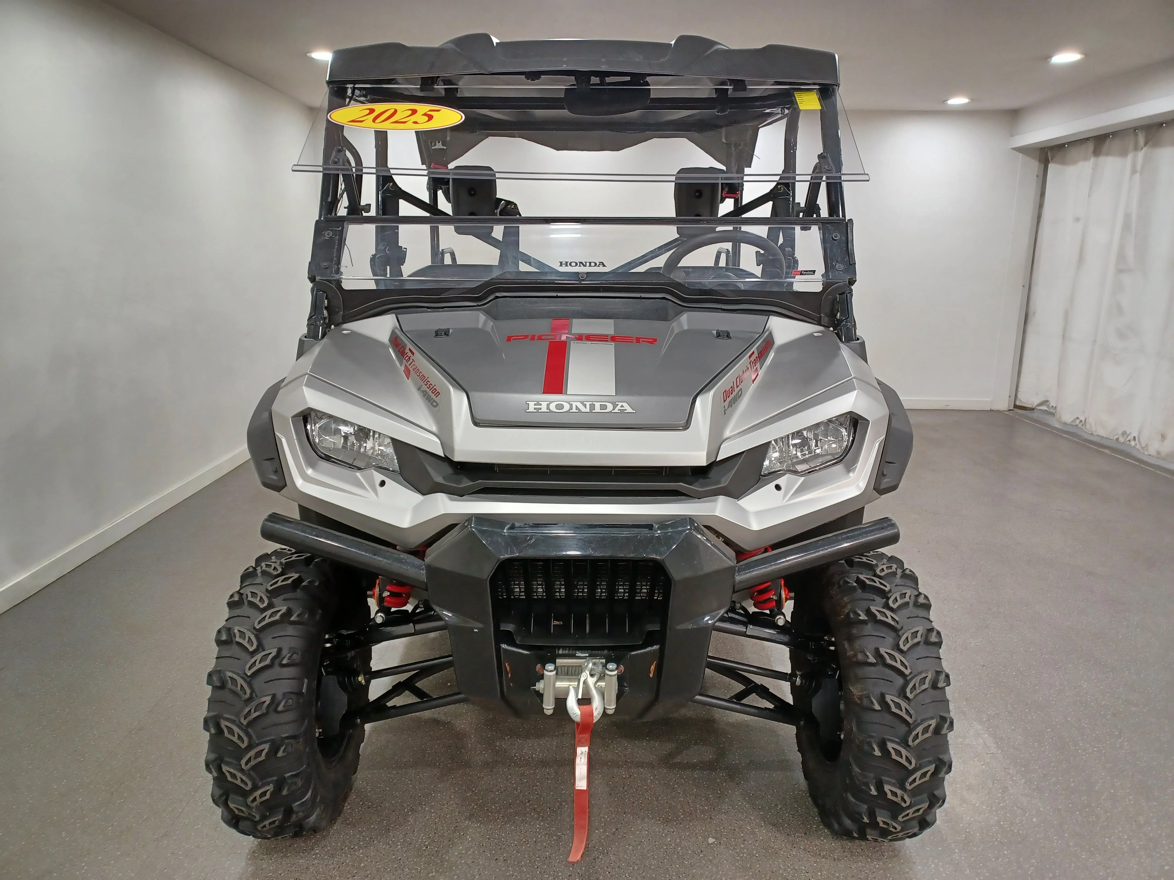 Used 2025 Matte Timberwolf Grey Metallic Honda Trail Special Edition*1000cc Engine | 6spd DCT | i-4x4 | Fox Shocks | SSV Works Audio | WARN Winch image 3