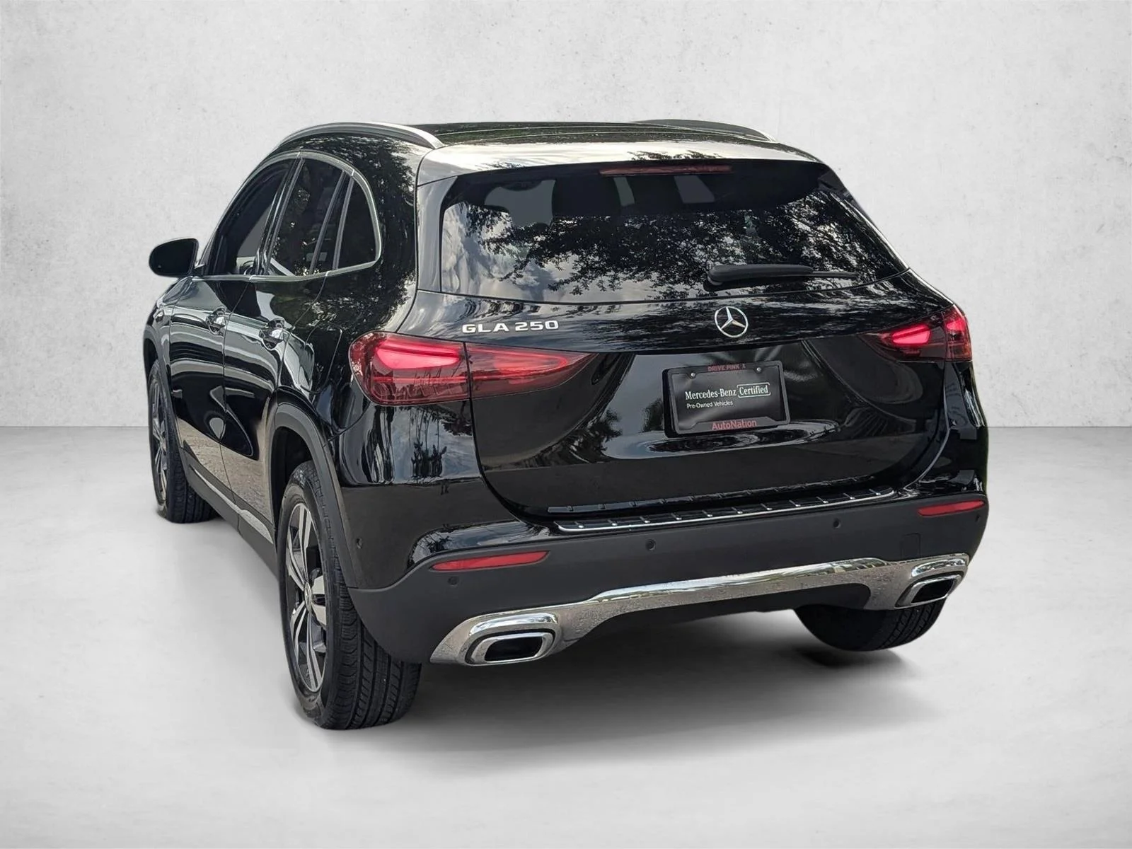 Used 2026 Night Black Mercedes-Benz GLA 250 image 8
