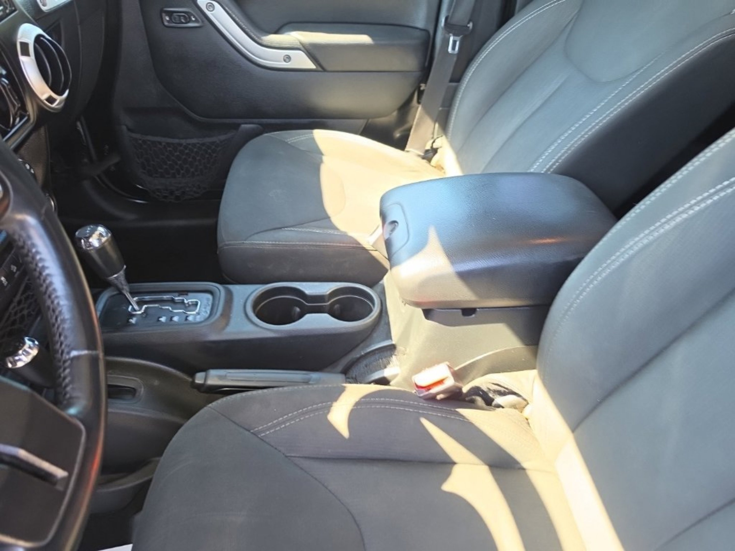 Used 2018 Black Clearcoat Jeep Unlimited Sahara image 15