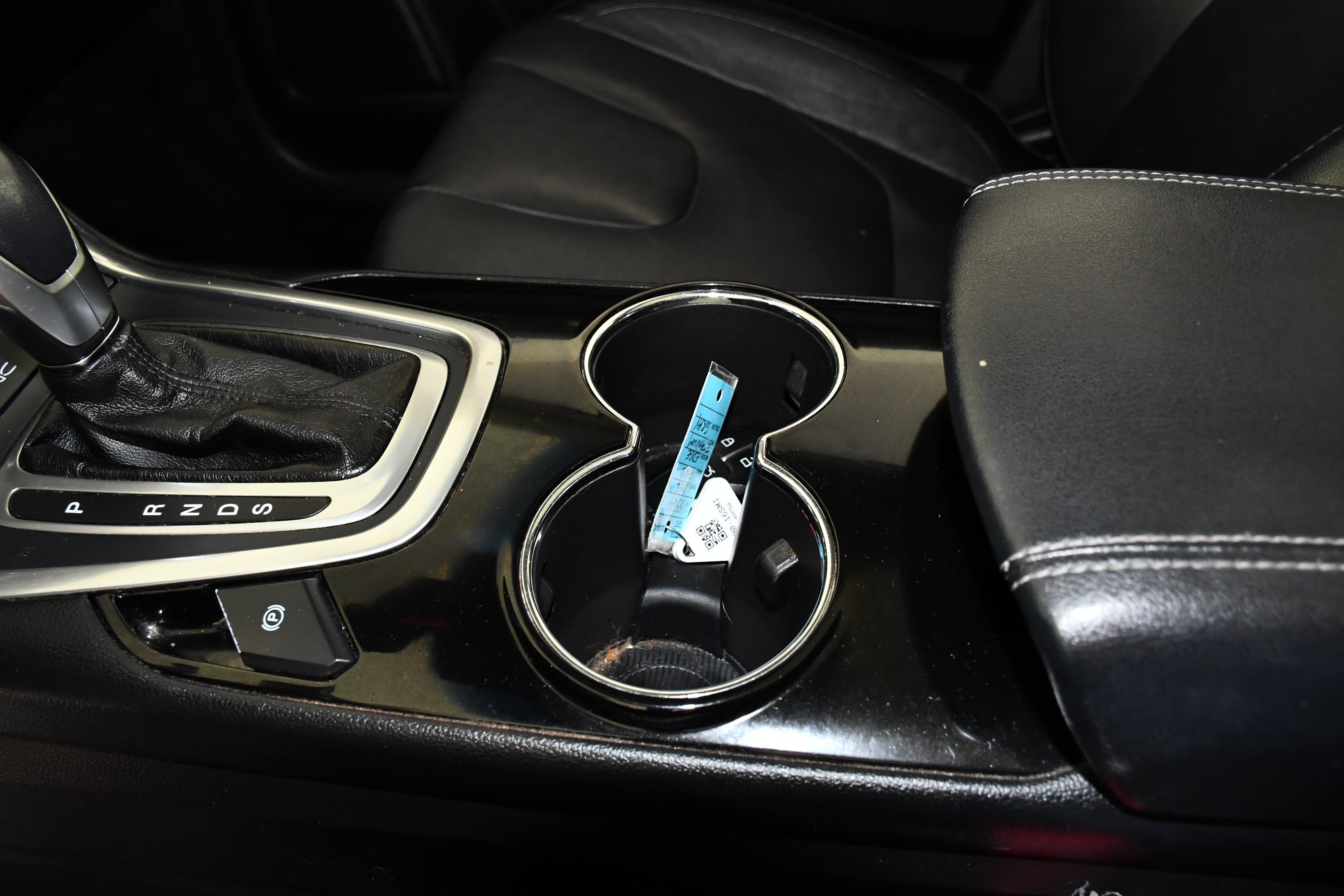 Used 2016 Magnetic Ford Titanium image 31