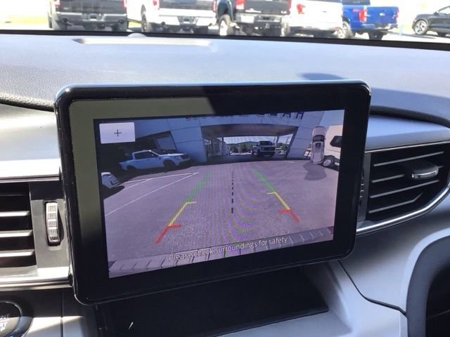 Certified Used 2022 Jewel Red Metallic Ford XLT image 16