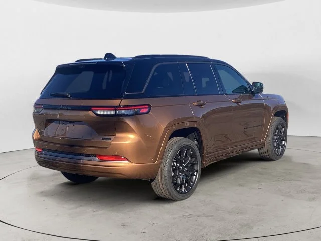 New 2027 Copper Jeep SUMMIT 4X4 image 6