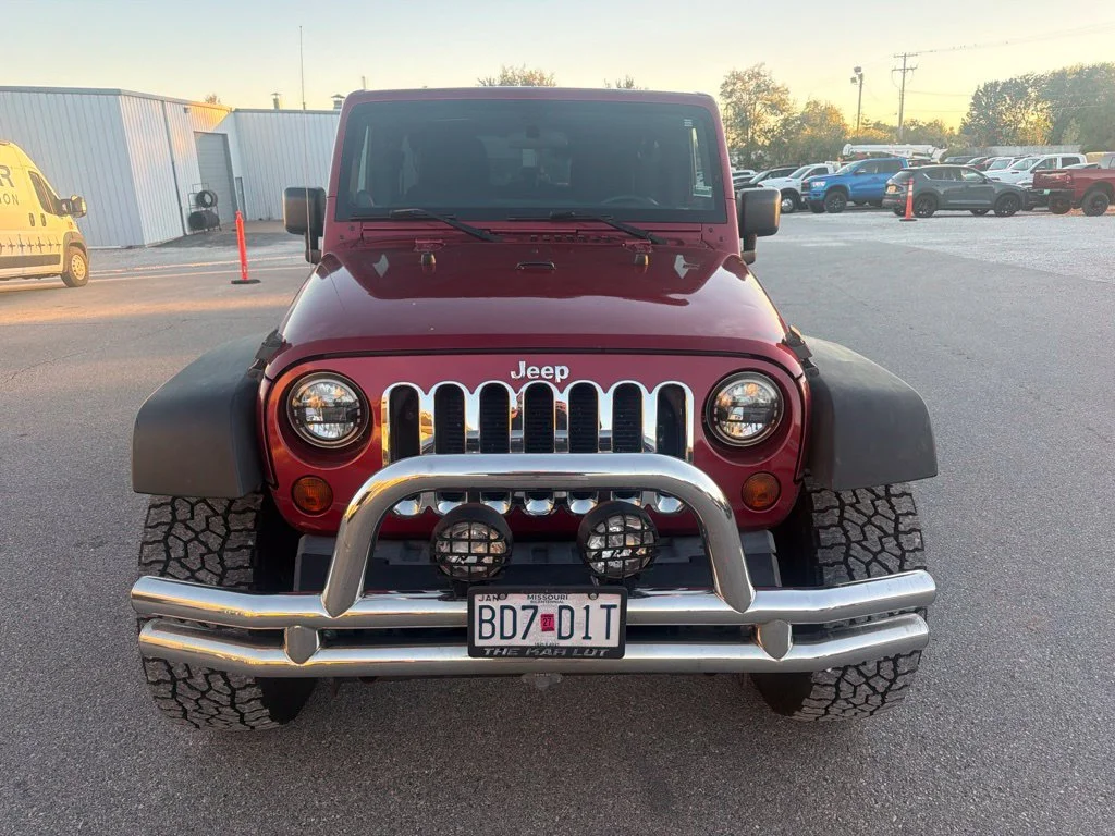 Used 2012 Red Jeep Unlimited Sport S image 3
