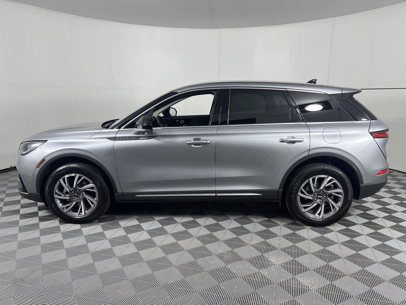 Used 2023 Silver Radiance Lincoln Standard image 7