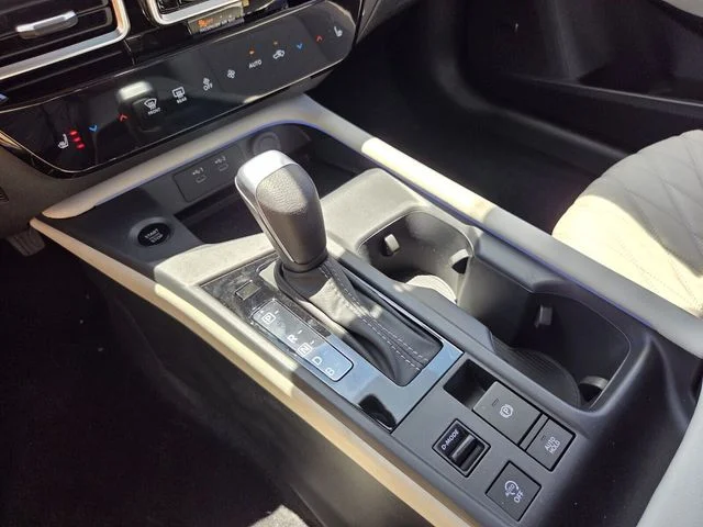 New 2026 Aspen White TriCoat Nissan SL image 16
