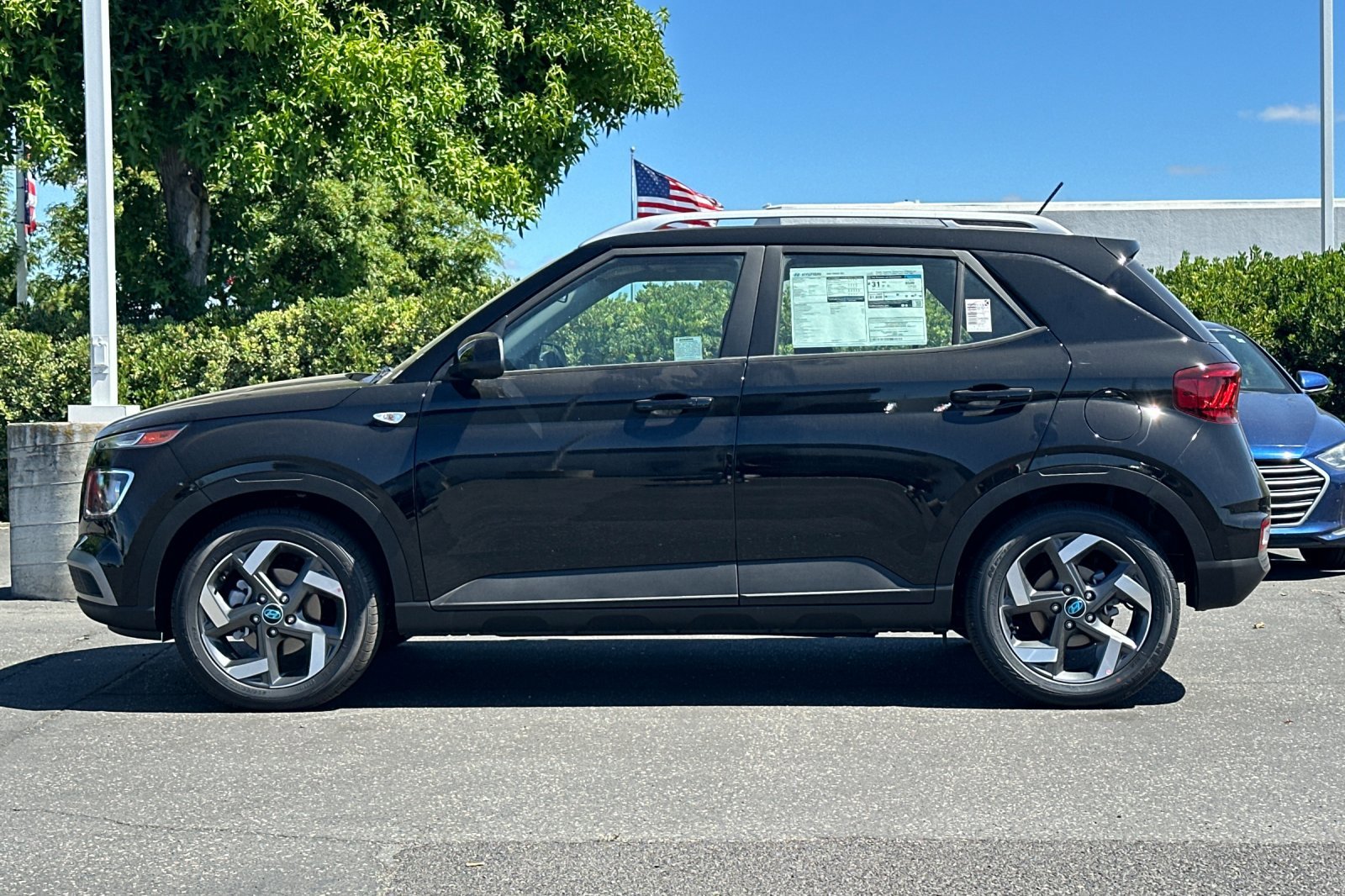 New 2026 Onyx Black Hyundai SEL image 7
