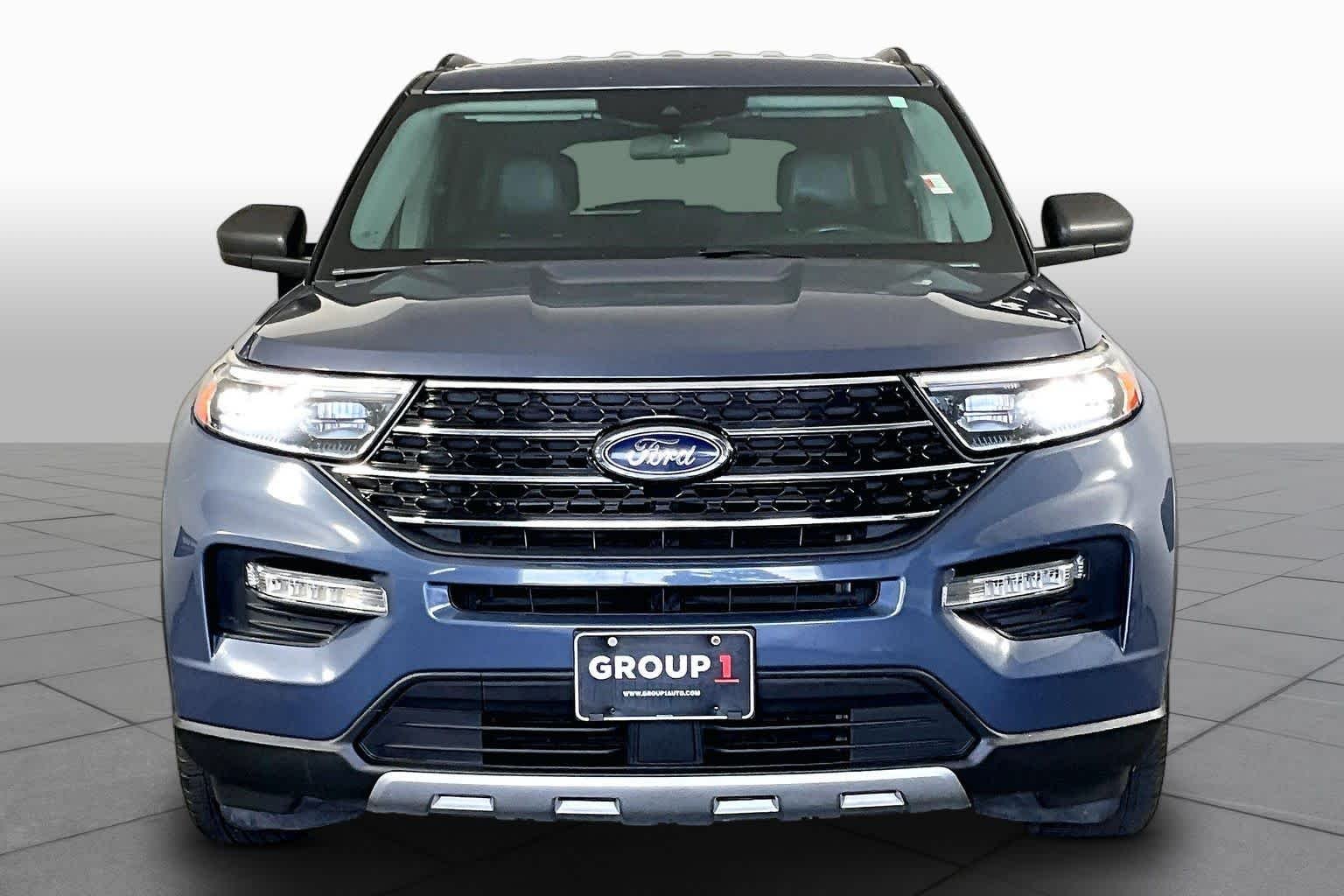 Used 2021 Infinite Blue Metallic Tinted Clearcoat Ford XLT image 4