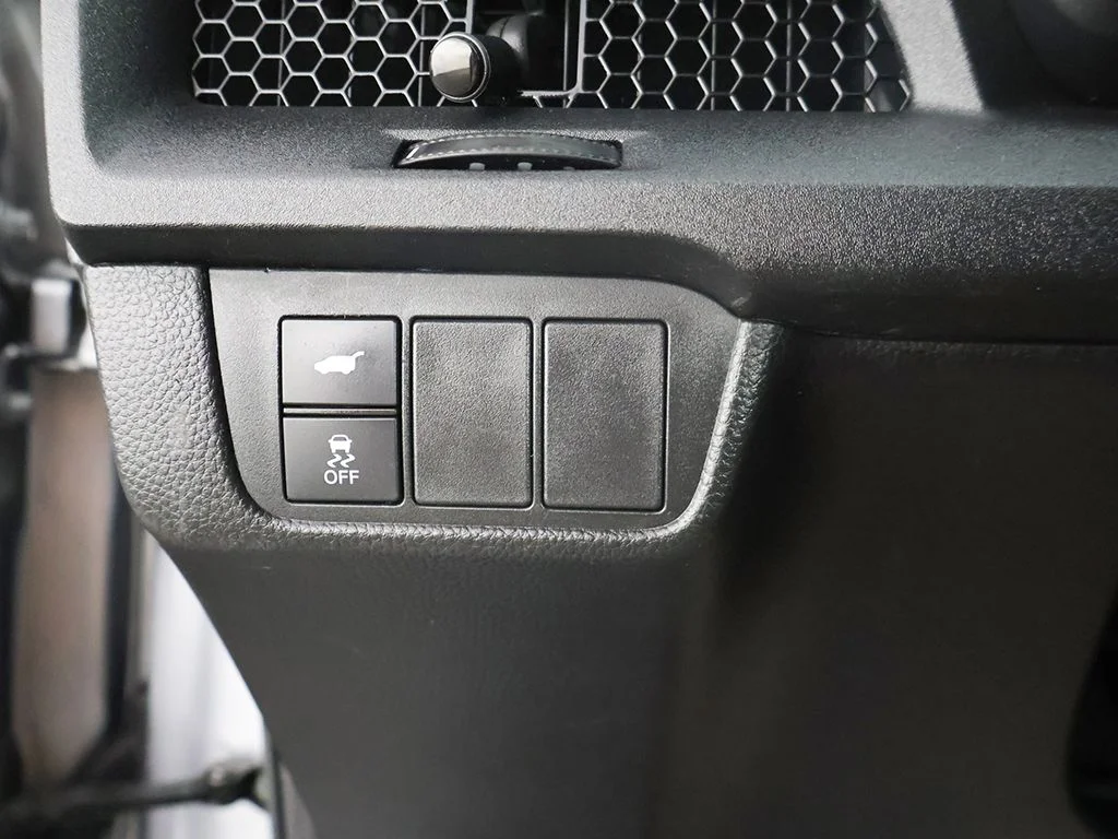 Used 2025 Solar Silver Metallic Honda Sport-L image 40