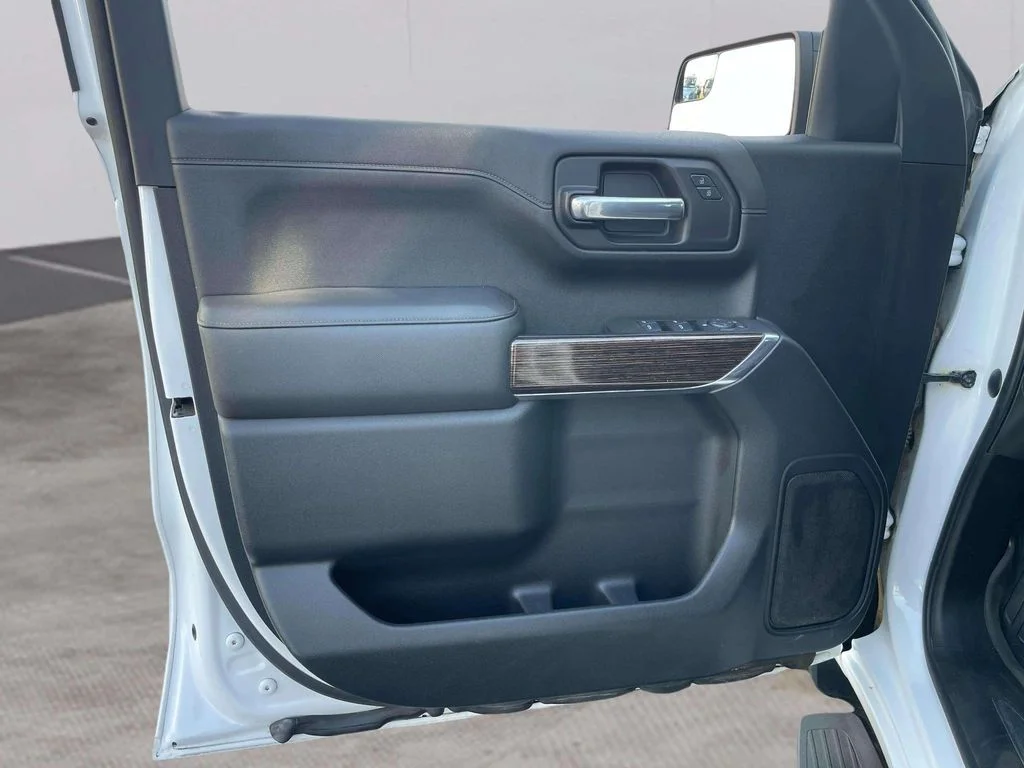 Used 2021 Summit White GMC Elevation image 19