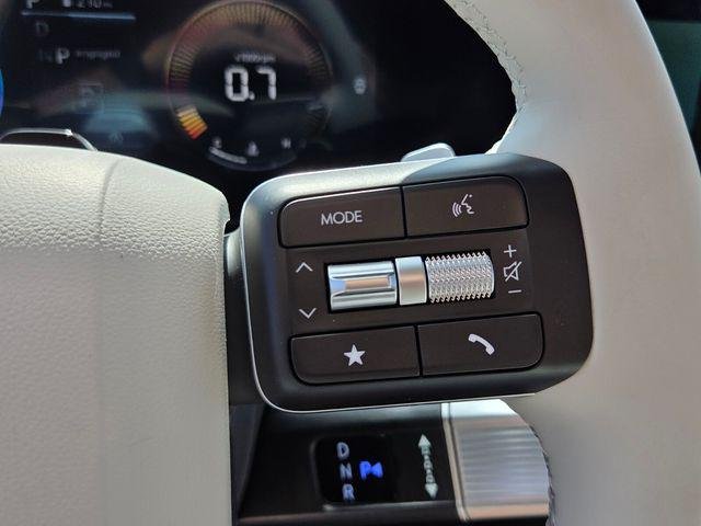 New 2027 Gray Hyundai SEL FWD image 23