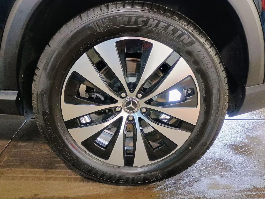 Used 2025 Black Mercedes-Benz GLE 350 image 32