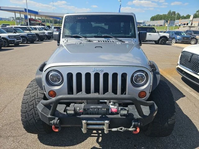 Used 2013 Silver Jeep Unlimited Rubicon image 2