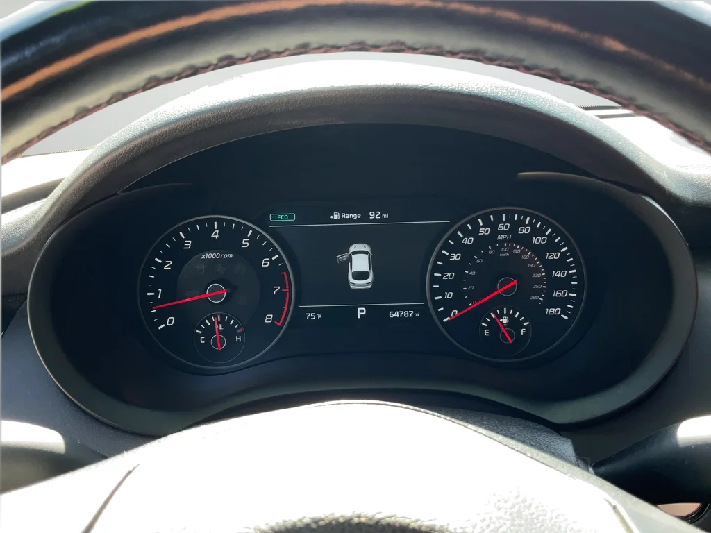 Used 2020 White Kia GT1 image 23