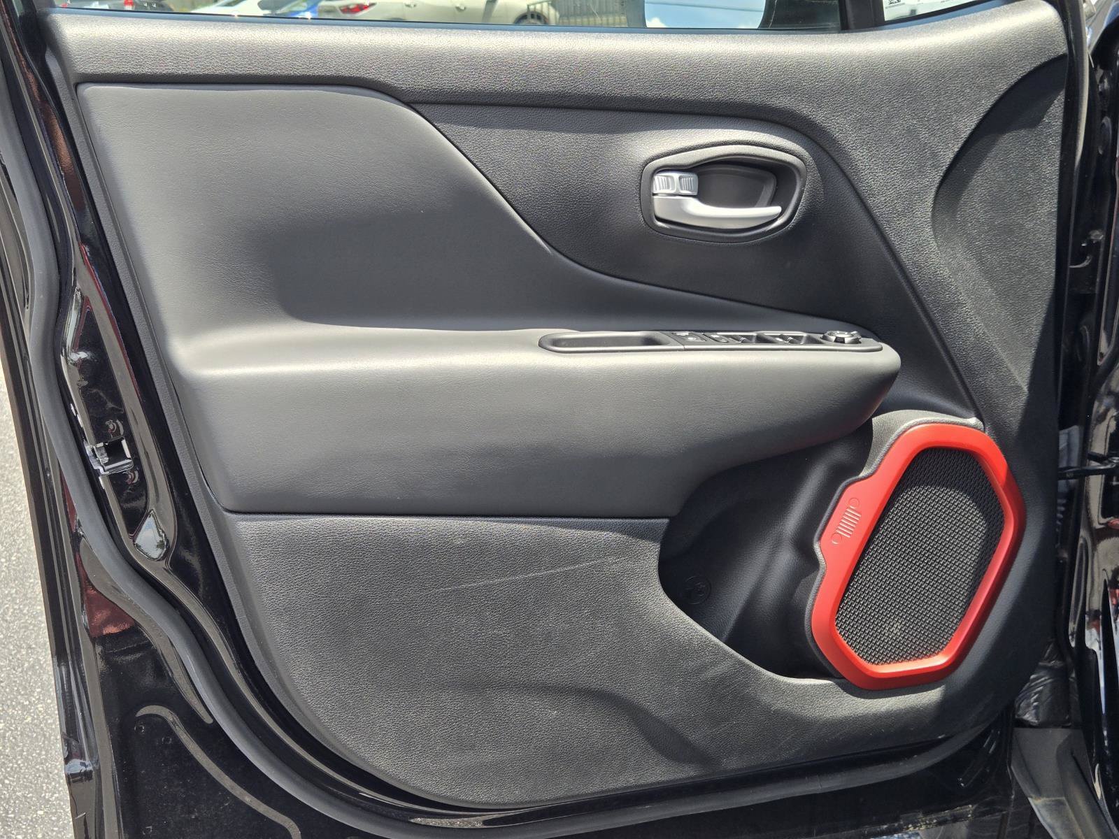 2023 Jeep Renegade Trailhawk - Photo 20