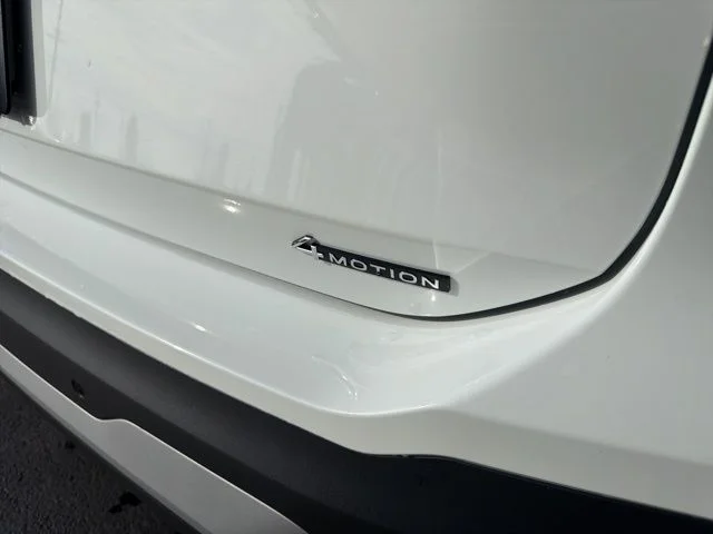 New 2026 Pure White Volkswagen 2.0T SE image 20