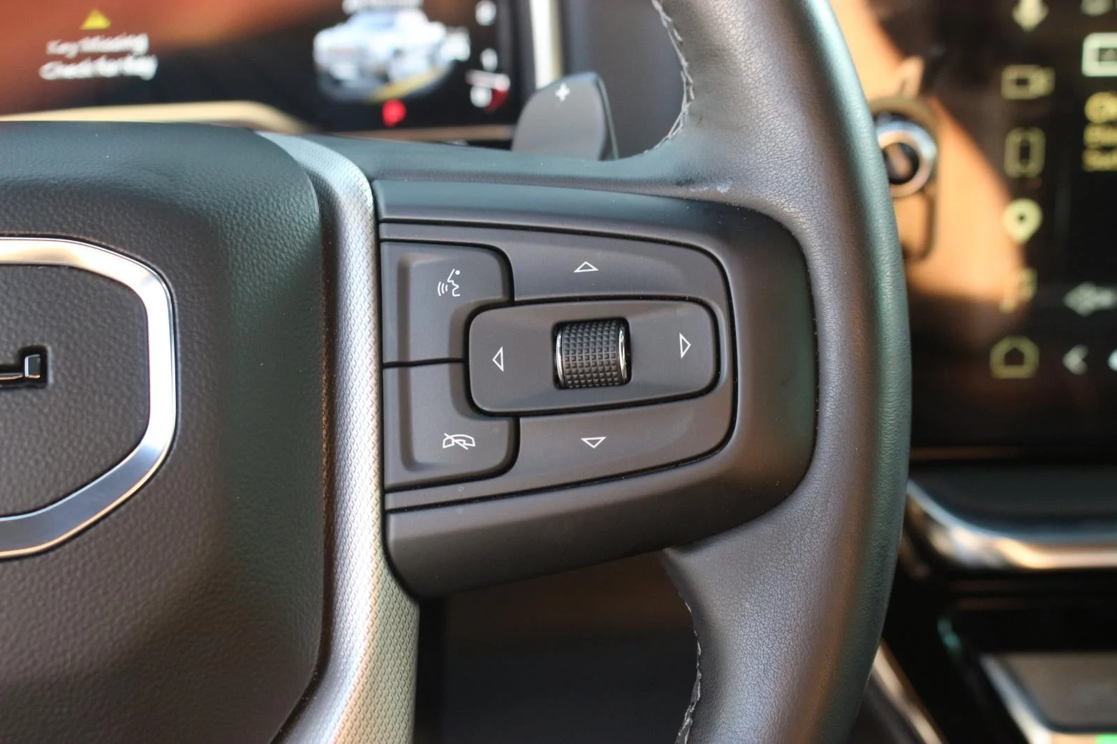 Used 2023 Summit White GMC Denali image 19