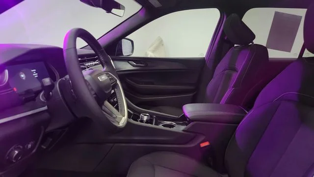 2025 Jeep Grand Cherokee Laredo - Photo 16
